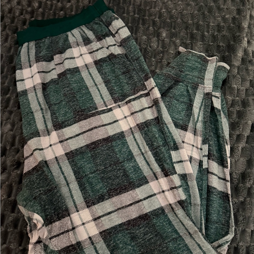 PINK Victoria's Secret Dark Green Plaid Sleepwear